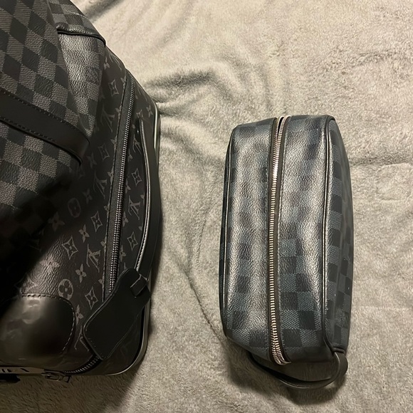 Louis Vuitton Dopp Kitt Toliet Pouch - Picture 1 of 5